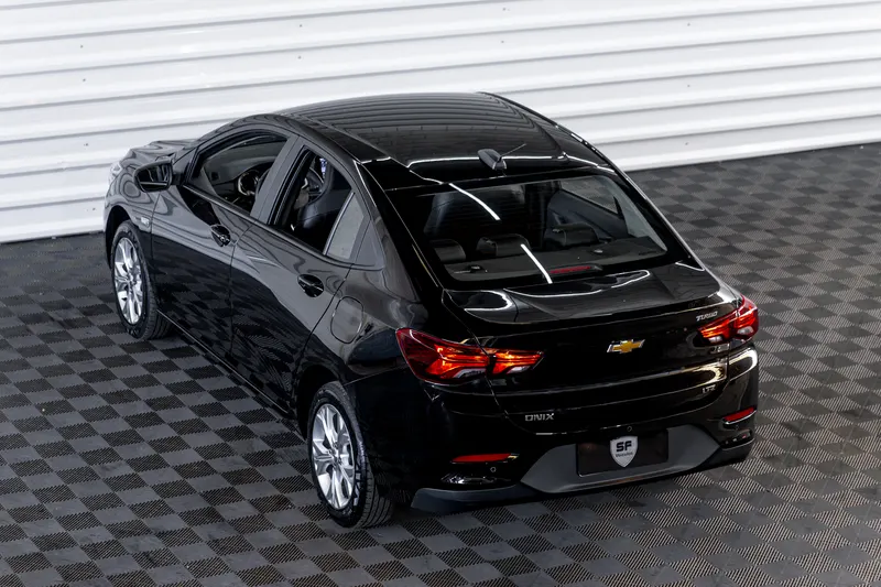 Chevrolet ONIX PLUS 1.0T LTZ AUTOMATICO 13000KM 2025 — foto 6