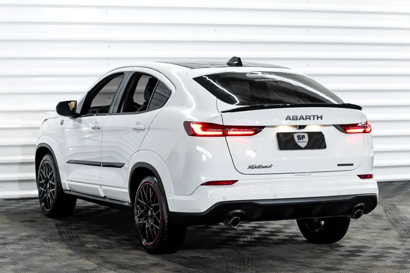 Fiat FIAT FASTBACK TURBO ABARTH 2025 TOP / 21000KM 2025 — foto 4
