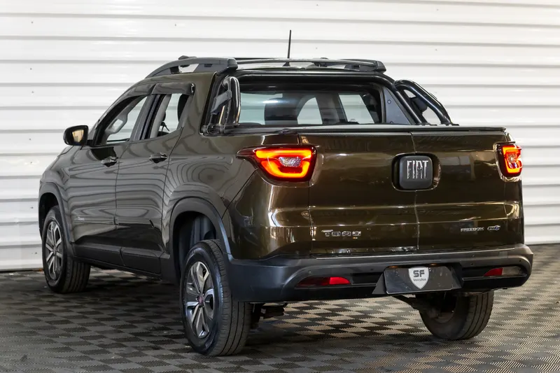 Fiat FIAT TORO FREEDOM AUTOMATICO COMPLETO 2017 — foto 4