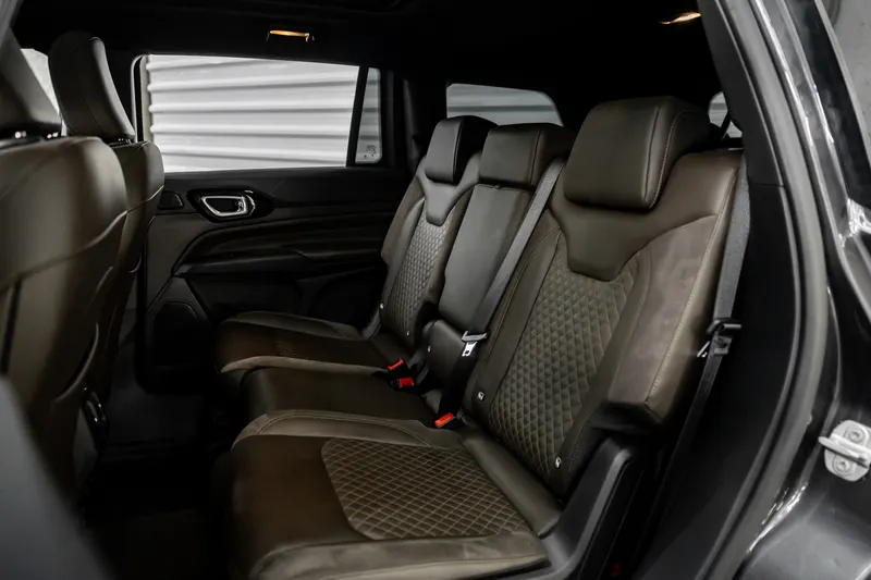 Jeep JEEP COMMANDER T380 DIESEL 4X4  7 LUGARES 2022 — foto 14