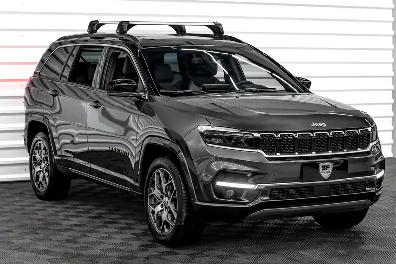 Jeep JEEP COMMANDER T380 DIESEL 4X4  7 LUGARES 2022 — foto 4
