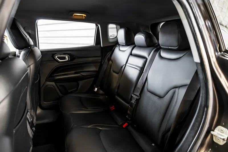 Jeep JEEP COMPASS LIMITED T270 TOP DE LINHA 2022 — foto 8