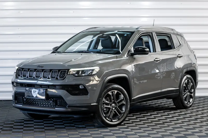 Jeep JEEP COMPASS T270 LONGITUDE TOP 2024 CINZA MOONSTONE 2024 — foto 2