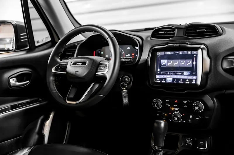 Jeep JEEP RENEGADE LONGITUDE 1.3 T270 TURBO 23 2023 — foto 13