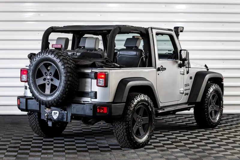 Jeep JEEP WRANGLER 3.8 SPORT 4X4 C/ 60000KM 2010 — foto 5