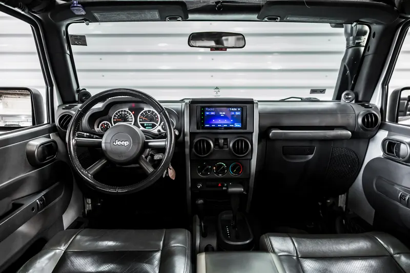 Jeep JEEP WRANGLER 3.8 SPORT 4X4 C/ 60000KM 2010 — foto 11