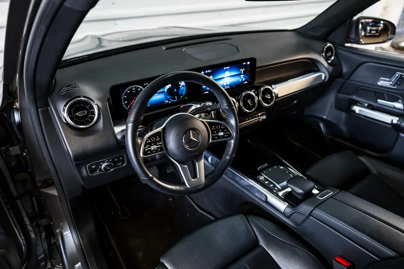 Mercedes-Benz MERCEDES GLB200 7 LUGARES ADVANCE TOP 2021 — foto 2