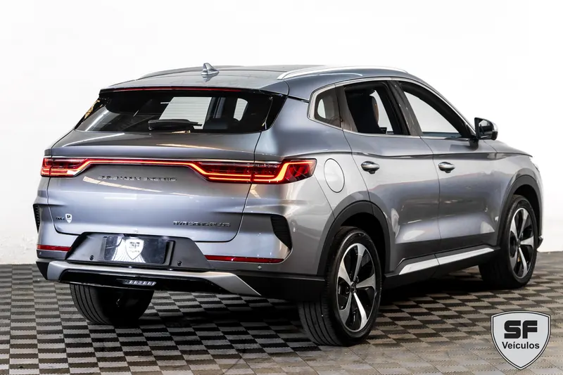 BYD BYD SONG PLUS 2025 TETO PANORAMICO HYBRIDO 2025 — foto 4