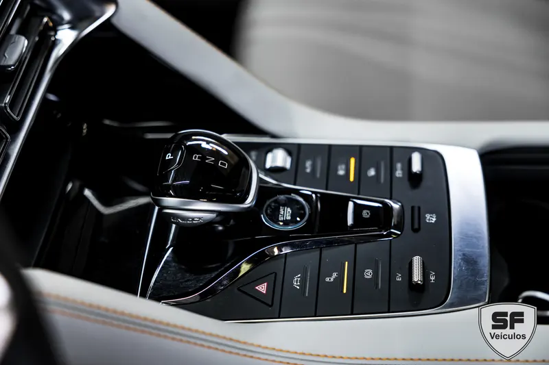 BYD BYD SONG PLUS 2025 TETO PANORAMICO HYBRIDO 2025 — foto 9