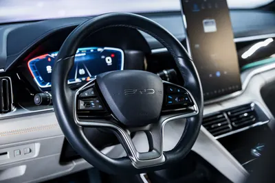 BYD BYD SONG PLUS HYBRIDO 2024 TETO PANORAMICO  2024 — foto 10