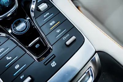BYD BYD SONG PLUS HYBRIDO 2024 TETO PANORAMICO  2024 — foto 12