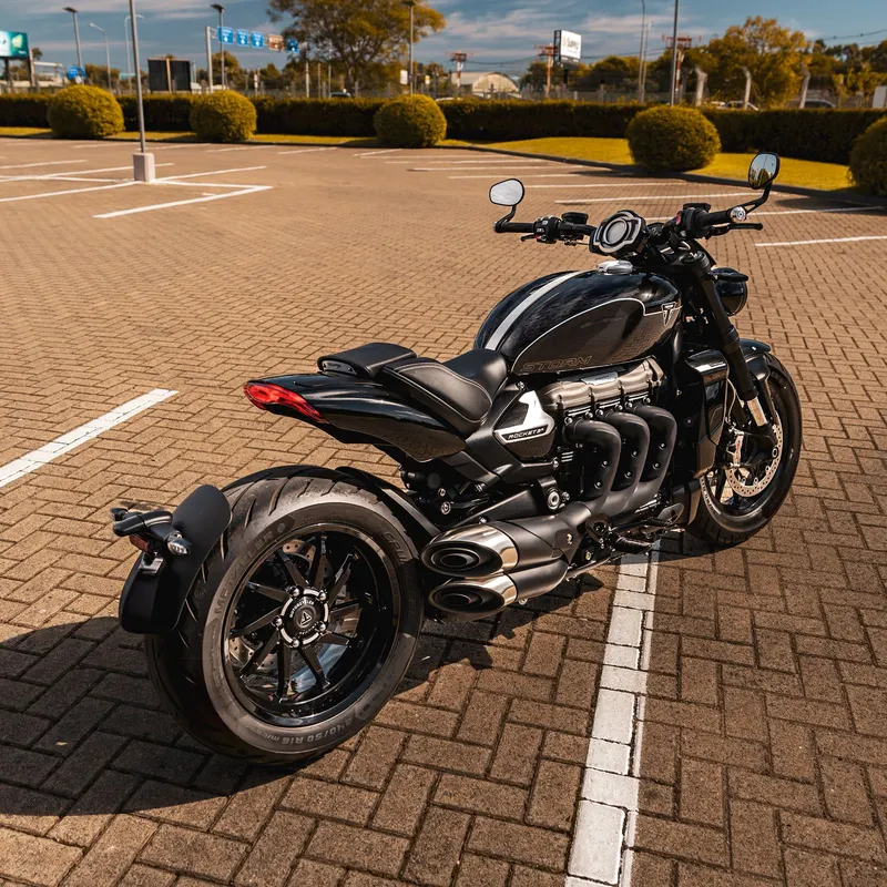 Outra TRIUMPH ROCKET III STORM R 2025 - UNICO DONO 2025 — foto 2