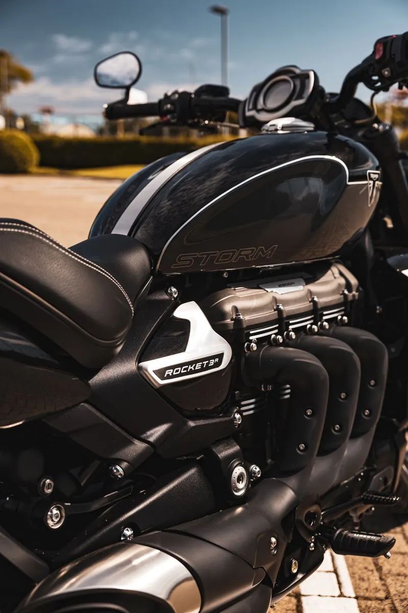 Outra TRIUMPH ROCKET III STORM R 2025 - UNICO DONO 2025 — foto 3