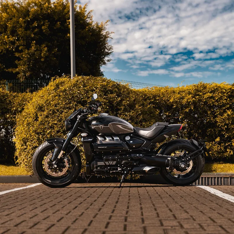 Outra TRIUMPH ROCKET III STORM R 2025 - UNICO DONO 2025 — foto 5