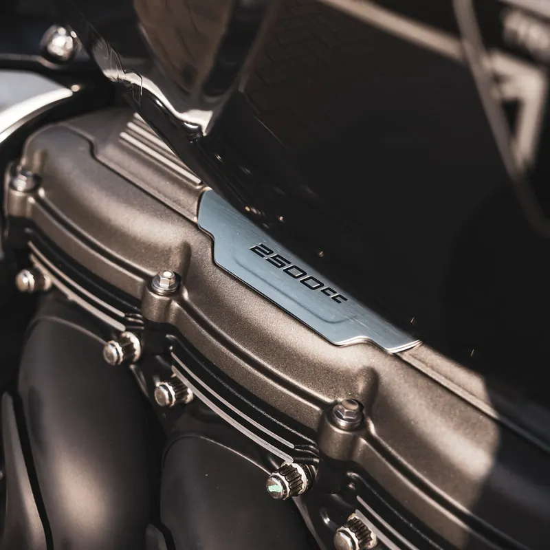 Outra TRIUMPH ROCKET III STORM R 2025 - UNICO DONO 2025 — foto 17