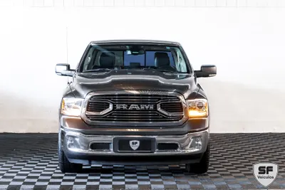 Outra RAM LARAMIE 4X4 V8 5.7 2023 — foto 1