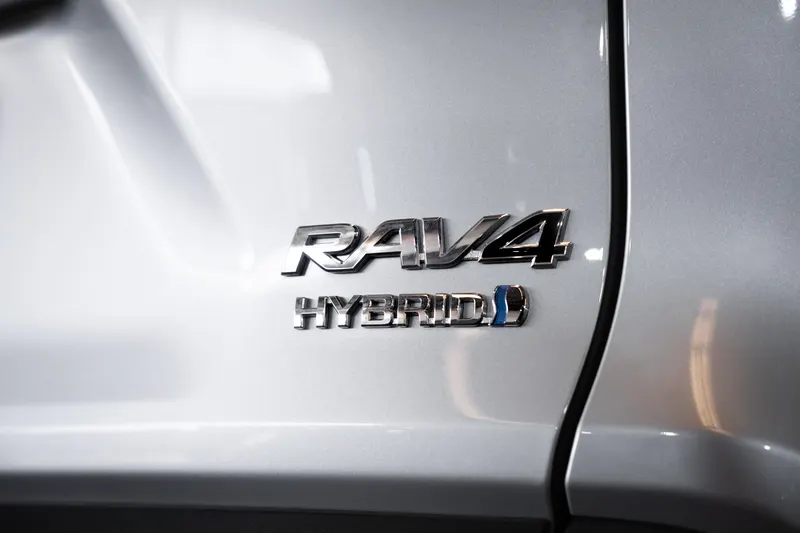Toyota TOYOTA RAV4 HYBRID SX AWD C/4000KM 2024 — foto 8