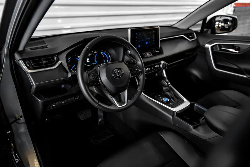 Toyota TOYOTA RAV4 HYBRID SX AWD C/4000KM 2024 — foto 15