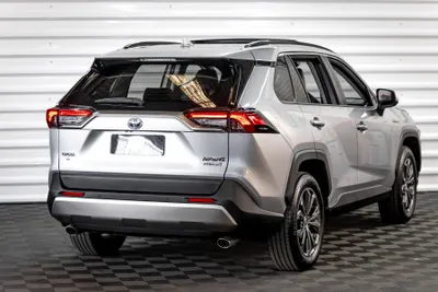 Toyota TOYOTA RAV4 HYBRID SX AWD C/4000KM 2024 — foto 6