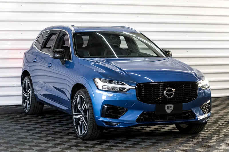 Volvo VOLVO XC60 T8 HYBRID R-DESIGN AWD  TOP 2019 — foto 2