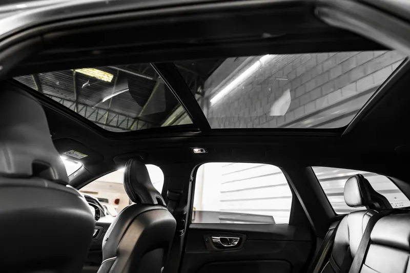 Volvo VOLVO XC60 T8 HYBRID R-DESIGN AWD  TOP 2019 — foto 9