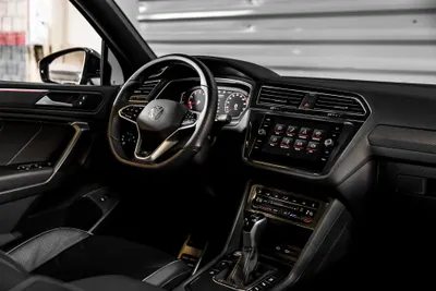 VW VW TIGUAN R-LINE 2.0 300 TSI 2024 2024 — foto 16