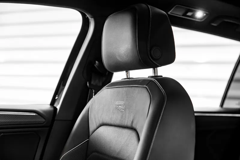 VW VW TIGUAN R-LINE 2.0 300 TSI 2024 2024 — foto 6